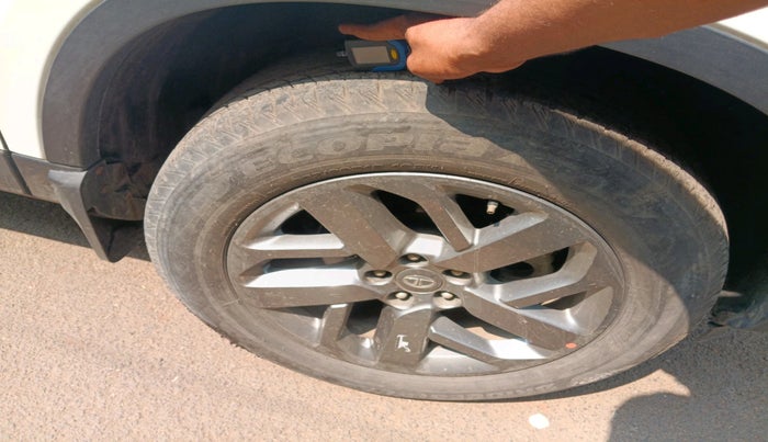 2022 Tata Safari XT PLUS, Diesel, Manual, 38,053 km, tyre