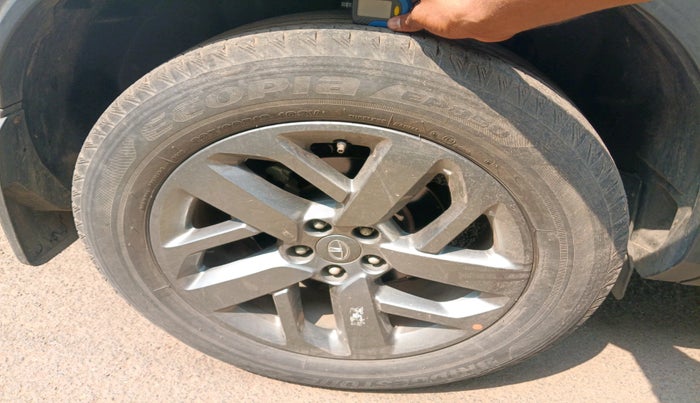 2022 Tata Safari XT PLUS, Diesel, Manual, 38,053 km, tyre