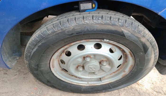 2015 Hyundai Eon ERA +, Petrol, Manual, 20,052 km, tyre