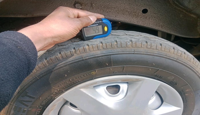 2022 Maruti Eeco 7 STR STD(O), Petrol, Manual, 12,646 km, tyre