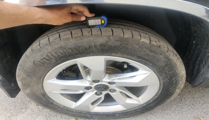 2020 MG HECTOR SUPER 1.5 PETROL, Petrol, Manual, 16,047 km, tyre