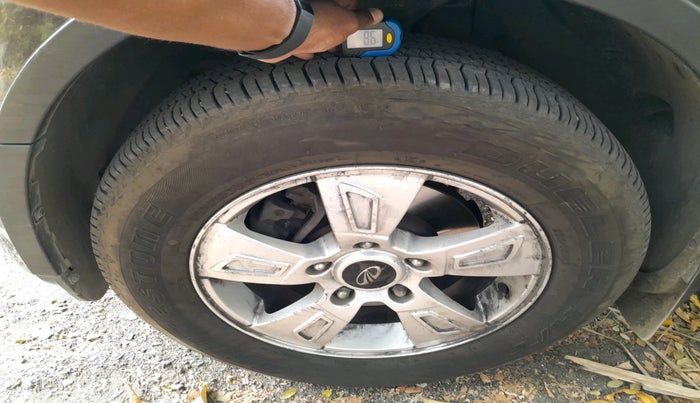 2012 Mahindra XUV500 W8, Diesel, Manual, 1,11,381 km, tyre