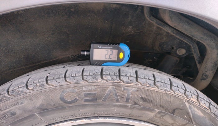 2012 Maruti Wagon R 1.0 LXI, Petrol, Manual, 79,405 km, tyre