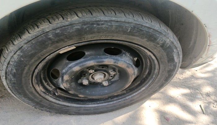 2015 Tata Zest XMS 90PS DIESEL, Diesel, Manual, 2,13,380 km, tyre