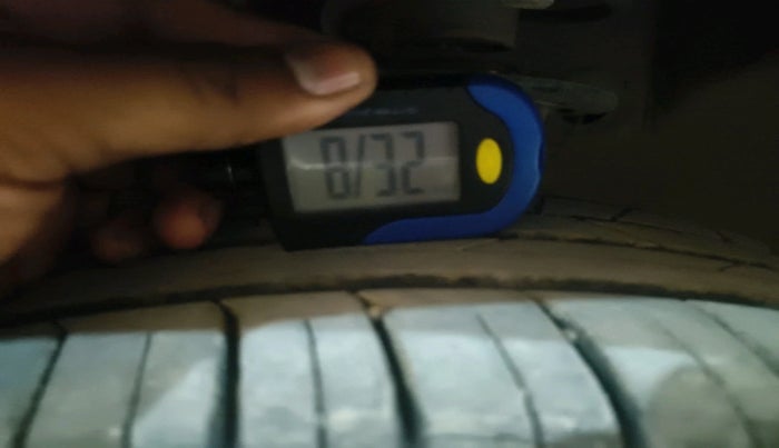 2016 Maruti Baleno ZETA DIESEL 1.3, Diesel, Manual, 70,808 km, tyre