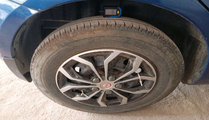 2012 Maruti Swift VDI, Diesel, Manual, 1,14,458 km, tyre