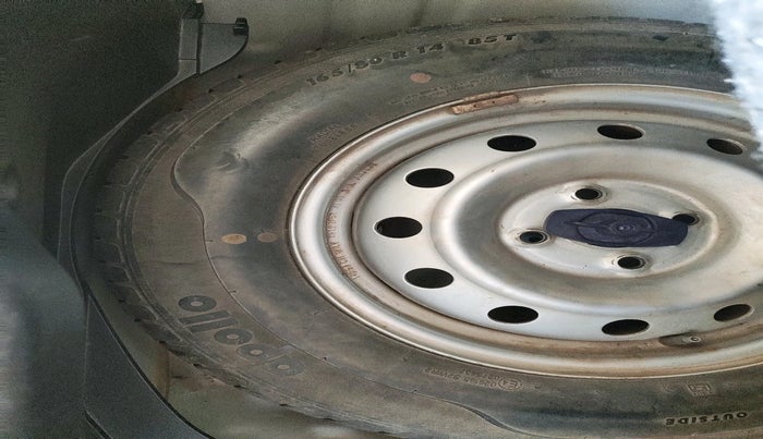 2021 Maruti Swift LXI, Petrol, Manual, 37,106 km, tyre