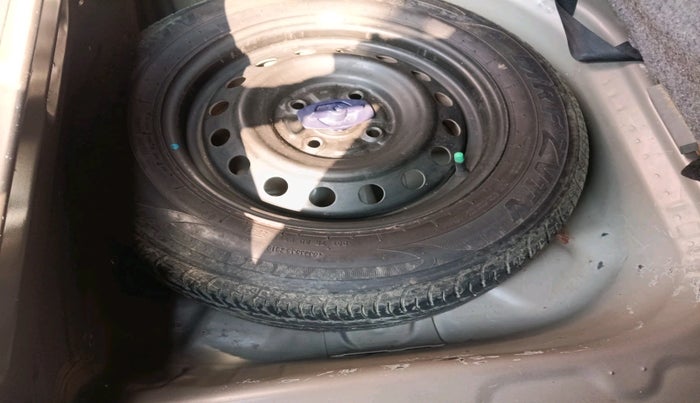 2019 Maruti New Wagon-R VXI (O) 1.0, Petrol, Manual, 26,317 km, tyre