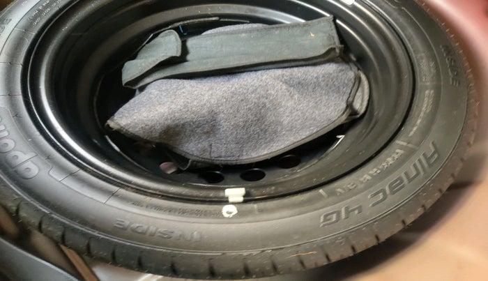 2016 Hyundai Elite i20 ASTA 1.2, Petrol, Manual, 42,382 km, tyre