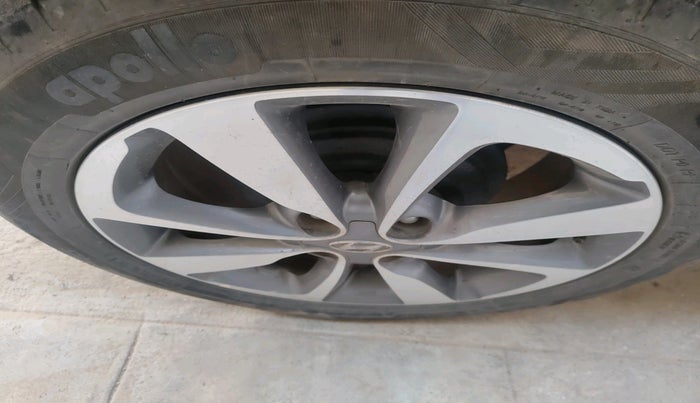 2016 Hyundai Elite i20 ASTA 1.2, Petrol, Manual, 42,382 km, tyre