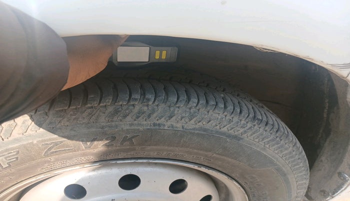 2018 Maruti Swift Dzire TOUR S-CNG, CNG, Manual, 63,705 km, tyre