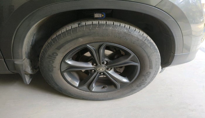 2021 Tata Harrier XT 2.0L KRYOTEC, Diesel, Manual, 40,983 km, tyre