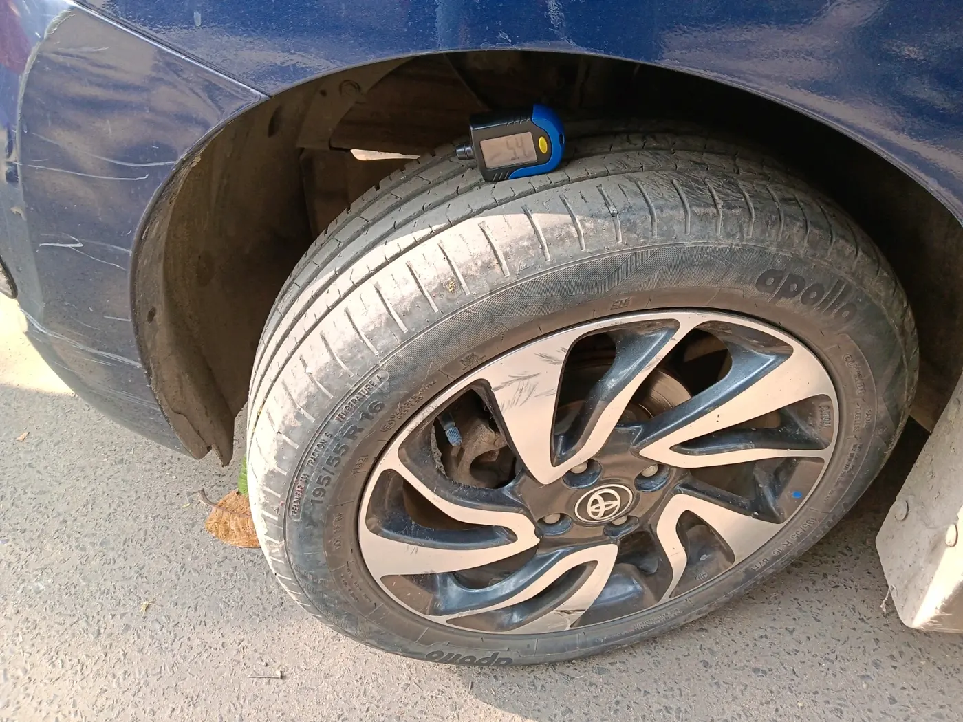 2021 Toyota Glanza V, Petrol, Manual, 52,000 km, tyre