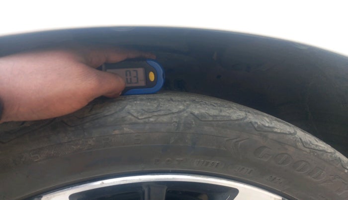 2022 Honda City ZX HYBRID, Hybrid, Automatic, 66,385 km, tyre