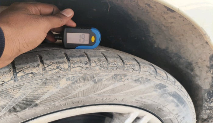 2020 Mahindra MARAZZO M2 8 STR, Diesel, Manual, 74,112 km, tyre