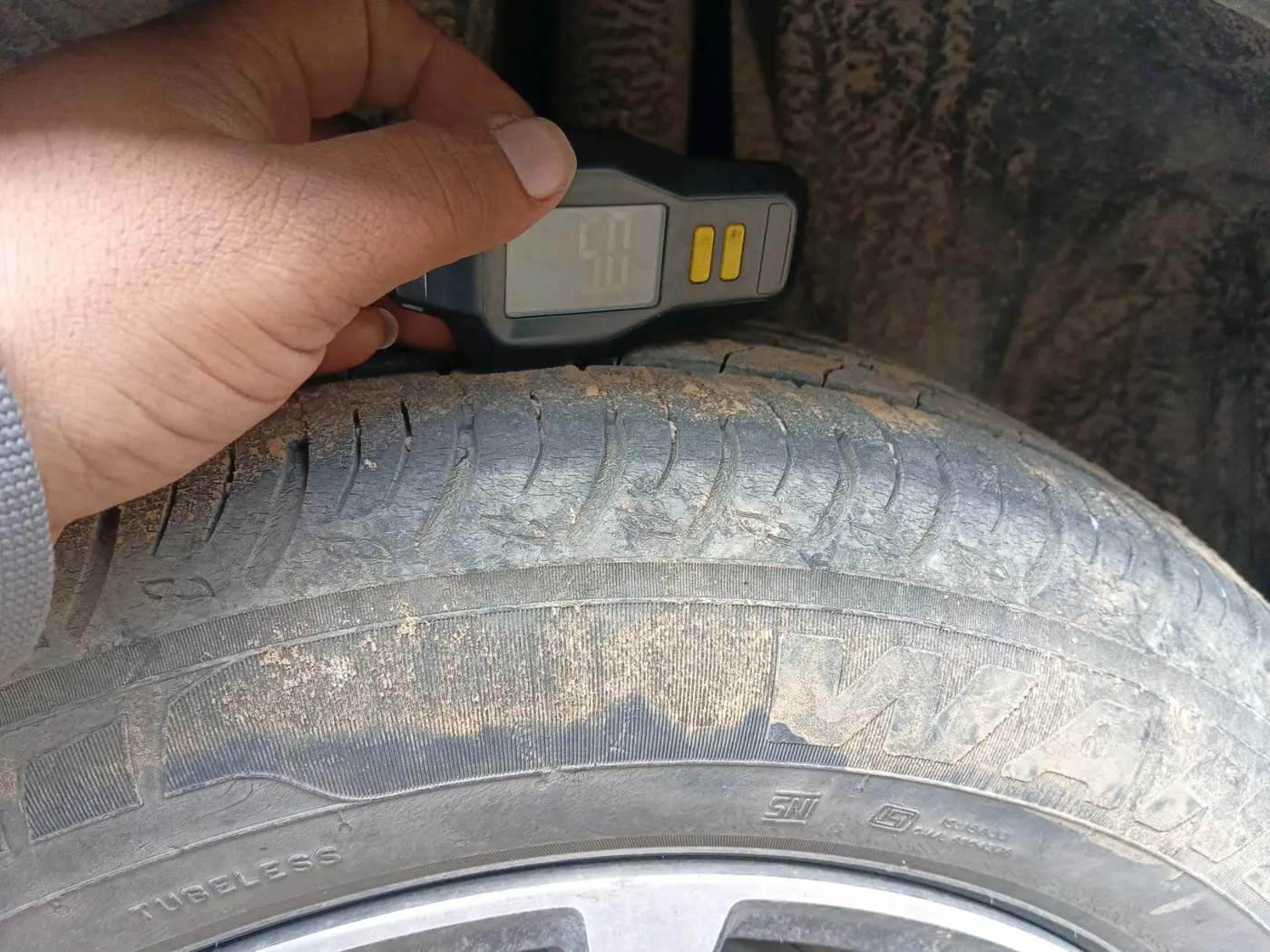 2023 Maruti XL6 ZETA CNG, CNG, Manual, 36,085 km, tyre