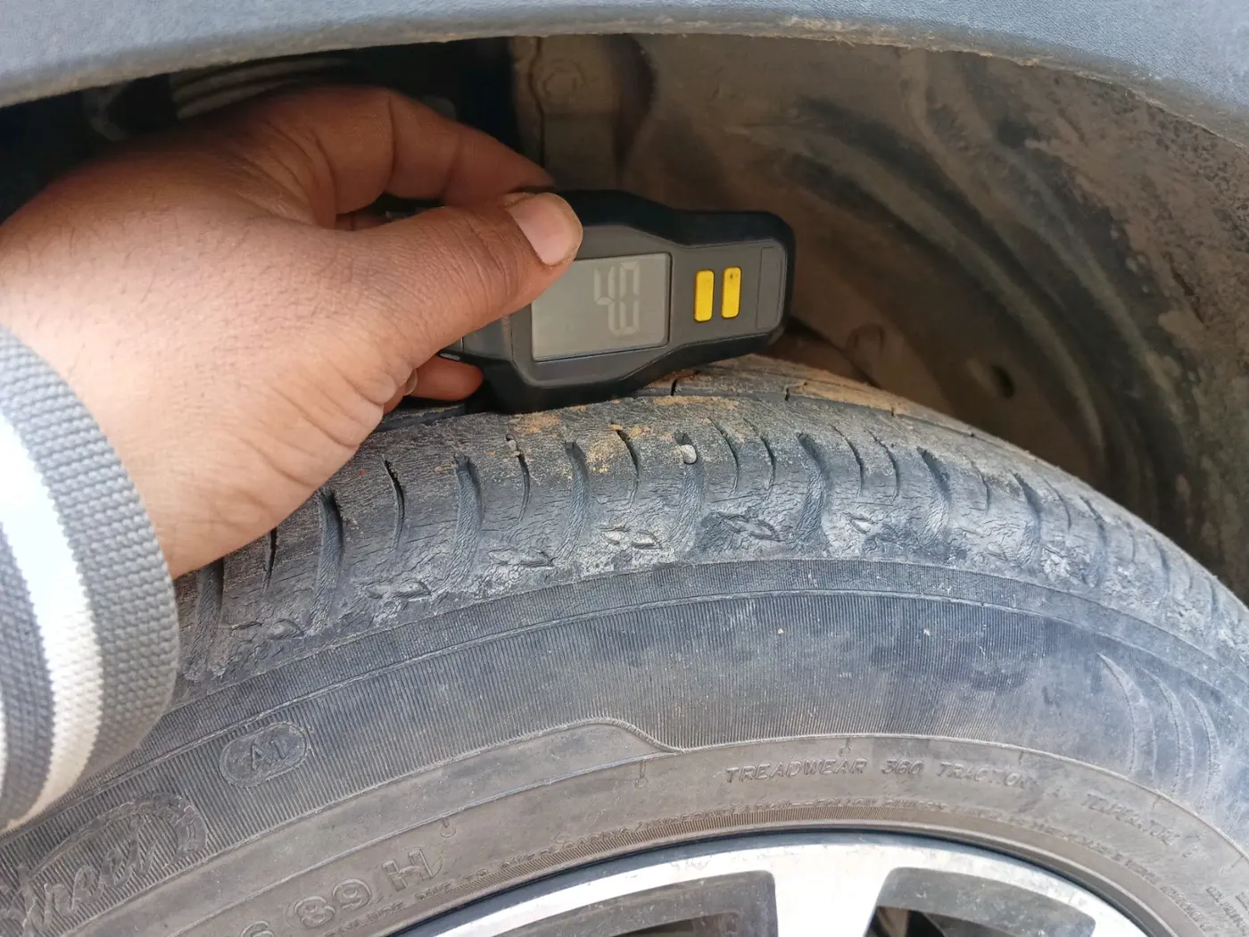 2023 Maruti XL6 ZETA CNG, CNG, Manual, 36,085 km, tyre