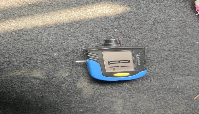 2025 Tata Curvv Accomplished S 1.2 Petrol 7DCA, Petrol, Automatic, 8,454 km, tyre