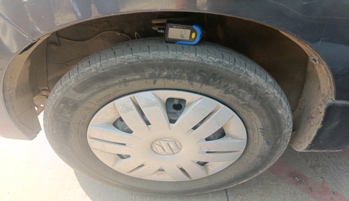 2022 Maruti Alto LXI OPT CNG, CNG, Manual, 40,495 km, tyre