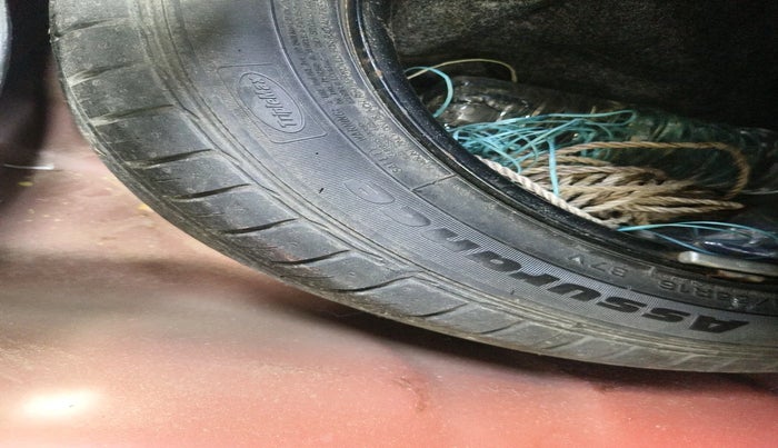 2015 Hyundai Elite i20 ASTA 1.2, Petrol, Manual, 42,234 km, tyre