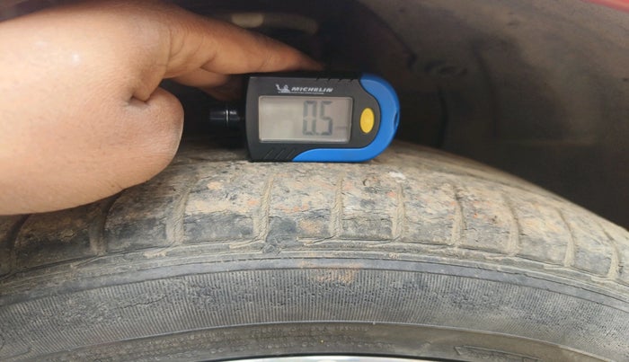 2015 Hyundai Elite i20 ASTA 1.2, Petrol, Manual, 42,234 km, tyre