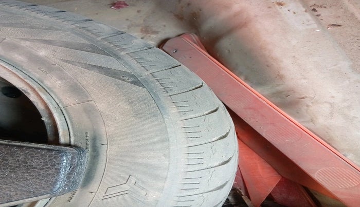 2015 Maruti Celerio VXI AMT, Petrol, Automatic, 1,47,677 km, tyre