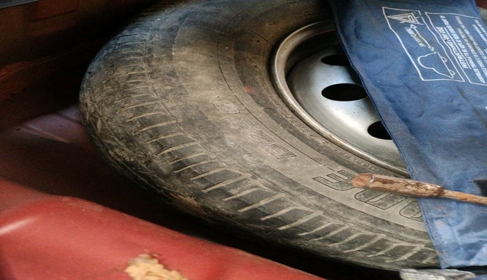 2013 Hyundai i10 ERA 1.1, Petrol, Manual, 50,763 km, tyre