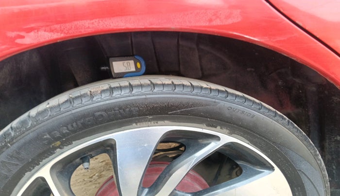 2020 Maruti Swift VXI, Petrol, Manual, 76,200 km, tyre