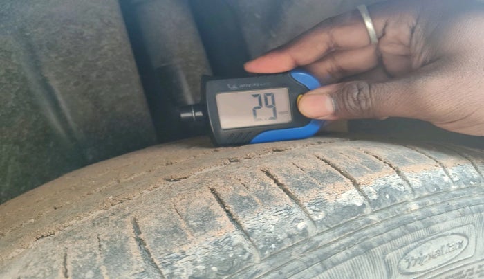 2019 Maruti Ciaz ALPHA  AT 1.5 SHVS PETROL, Petrol, Automatic, 74,664 km, tyre