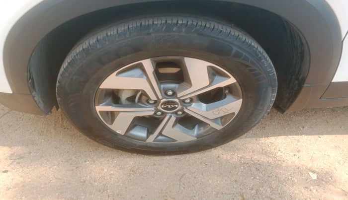 2023 KIA SONET HTX 1.0 TURBO PETROL IMT, Petrol, Manual, 29,774 km, tyre