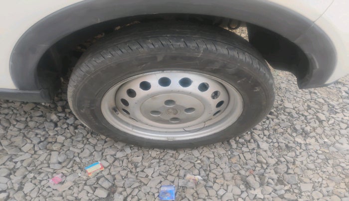 2020 Tata NEXON XE PETROL, Petrol, Manual, 64,596 km, tyre