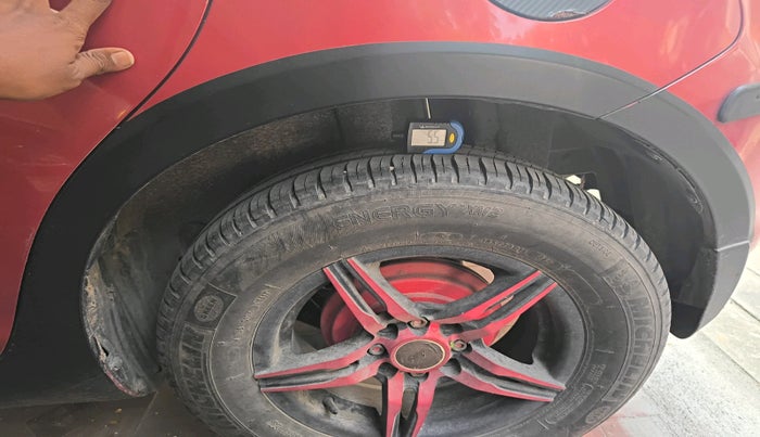 2011 Maruti Swift VXI, Petrol, Manual, 29,012 km, tyre