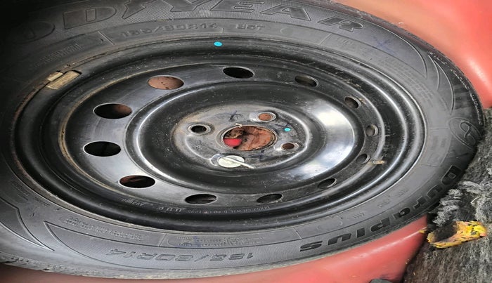 2011 Maruti Swift VXI, Petrol, Manual, 29,012 km, tyre