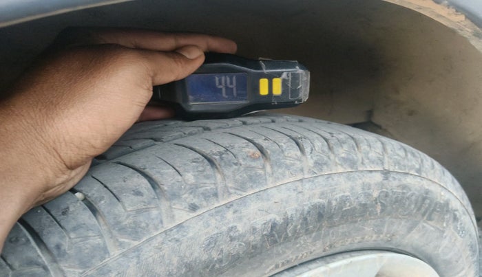 2019 Maruti New Wagon-R VXI 1.0, Petrol, Manual, 58,433 km, tyre