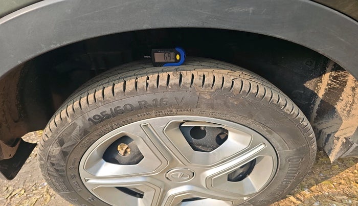 2020 Tata NEXON XM SUNROOF PETROL, Petrol, Manual, 77,591 km, tyre