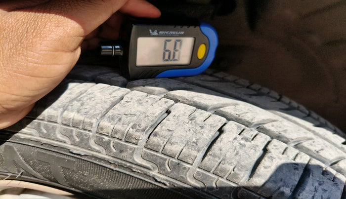 2014 Maruti Wagon R 1.0 LXI CNG, CNG, Manual, 77,502 km, tyre