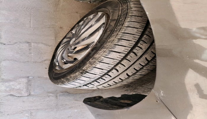 2014 Maruti Wagon R 1.0 LXI CNG, CNG, Manual, 77,502 km, tyre