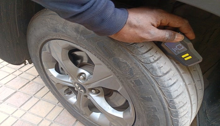 2020 KIA SELTOS HTK PLUS 1.5, Petrol, Manual, 57,093 km, tyre