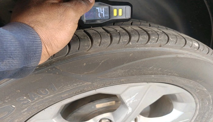 2020 KIA SELTOS HTK PLUS 1.5, Petrol, Manual, 57,093 km, tyre