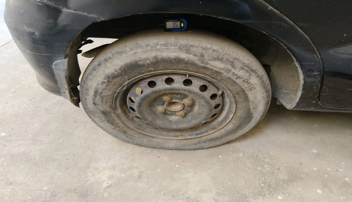 2012 Toyota Etios Liva GD, Diesel, Manual, 90,000 km, tyre