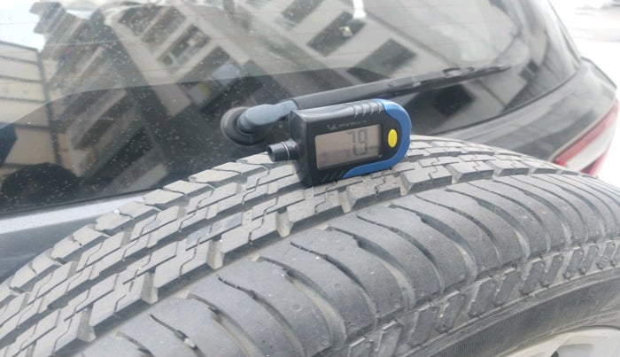 2017 Ford Ecosport TITANIUM+ 1.0L ECOBOOST, Petrol, Manual, 75,295 km, tyre