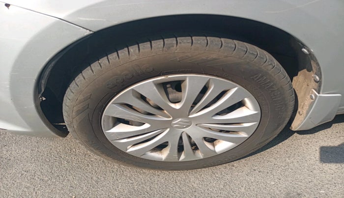 2014 Maruti Ertiga VXI CNG, CNG, Manual, 1,25,000 km, tyre