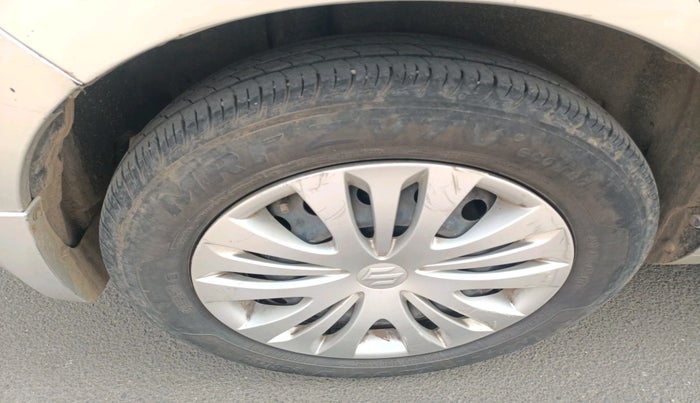 2014 Maruti Ertiga VXI CNG, CNG, Manual, 1,25,000 km, tyre