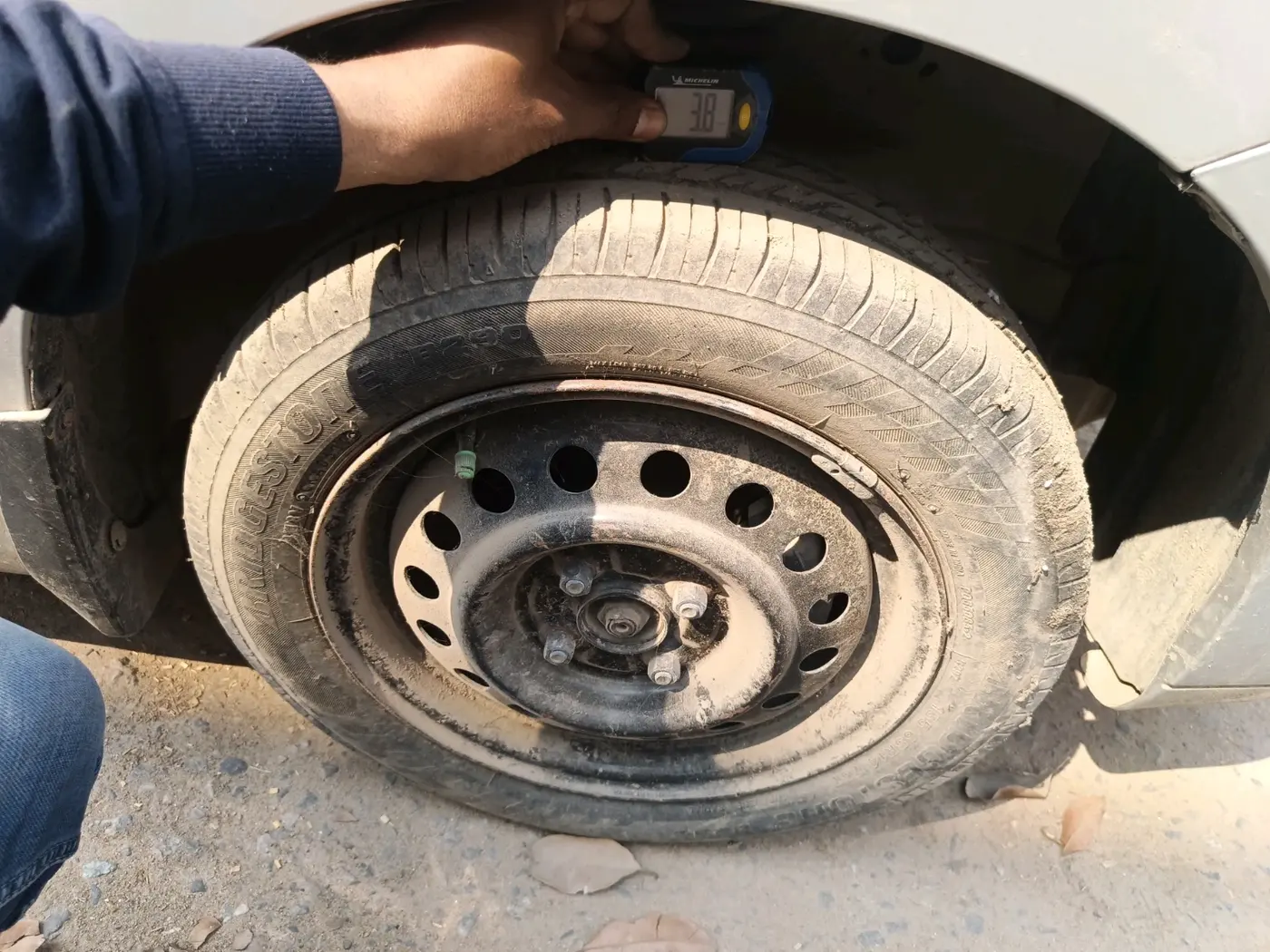 2012 Maruti Wagon R 1.0 VXI, CNG, Manual, 68,748 km, tyre