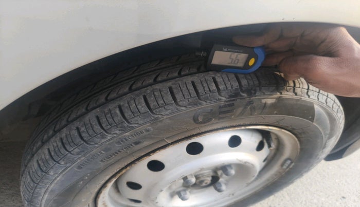 2013 Maruti Wagon R 1.0 LXI, Petrol, Manual, 52,582 km, tyre