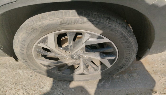 2022 Hyundai Creta SX (O) AT 1.5 DIESEL, Diesel, Automatic, 1,44,863 km, tyre