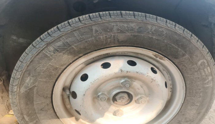 2013 Maruti Alto 800 LX, Petrol, Manual, 56,576 km, tyre