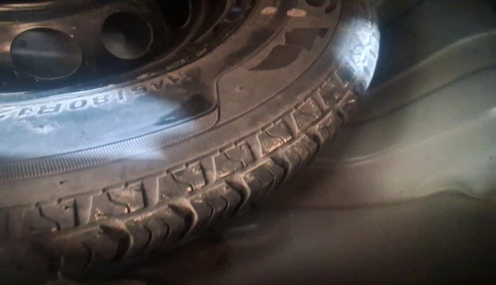 2014 Maruti Alto 800 VXI, Petrol, Manual, 35,311 km, tyre