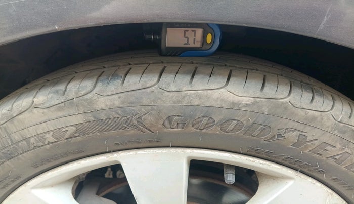 2012 Hyundai Verna FLUIDIC 1.6 VTVT SX AT, Petrol, Automatic, 66,945 km, tyre