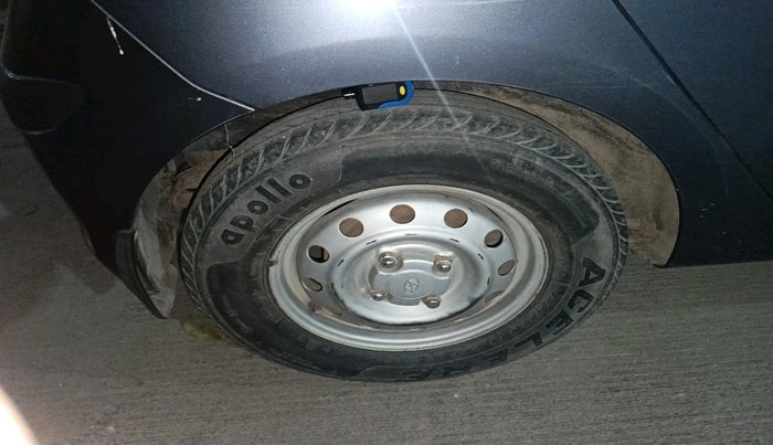 2014 Hyundai i10 MAGNA 1.1, Petrol, Manual, 30,114 km, tyre